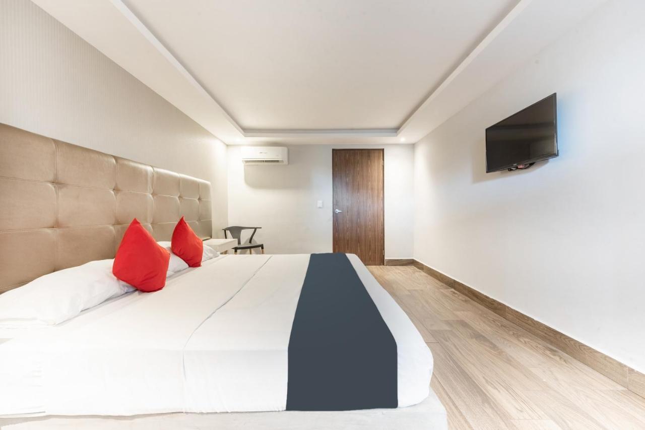 Hotel 202 Monterrey Buitenkant foto