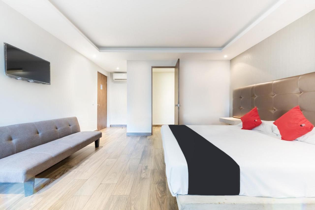Hotel 202 Monterrey Buitenkant foto